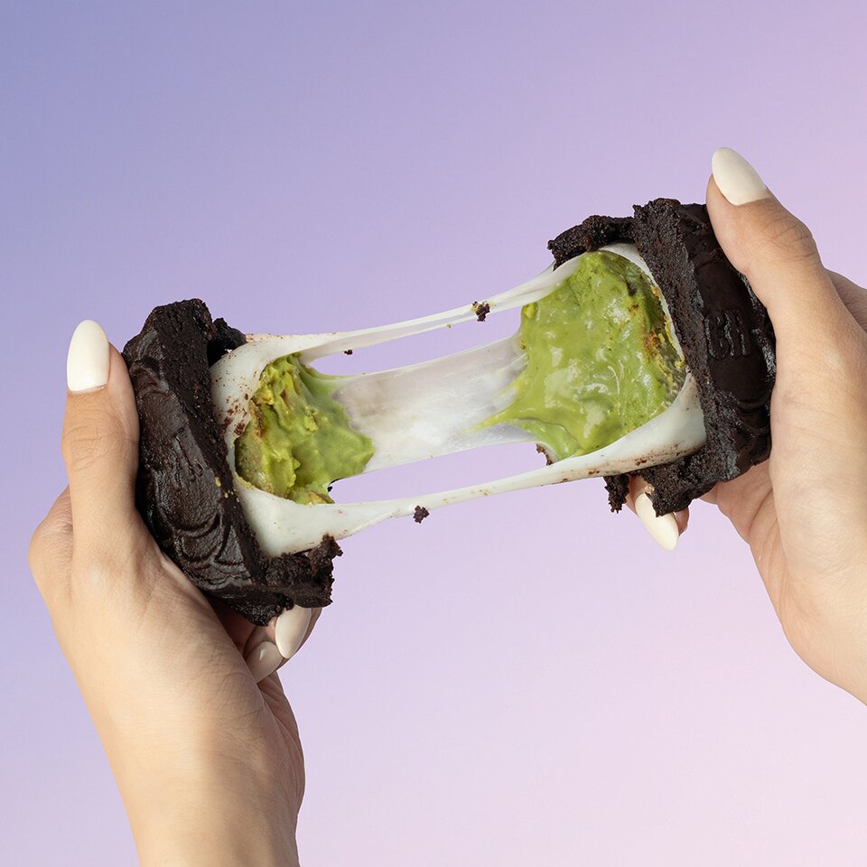 box-of-4-mochi-brownie-mooncake-pistachio-260722100454